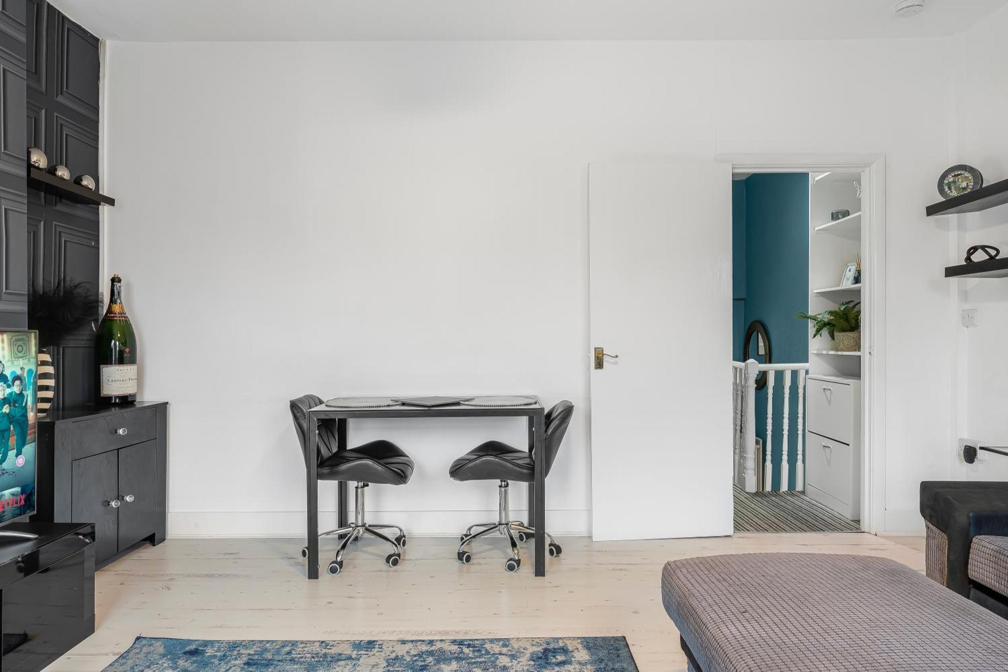 Spacious One Bedroom Private Flat In Brixton +Wifi London Ngoại thất bức ảnh